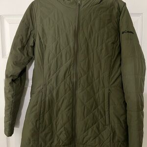 Columbia Women's Puffer Jacket - Forest Green